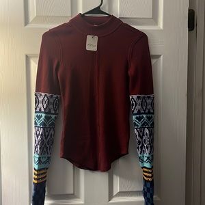 New Women’s Free People Sweater Size XS